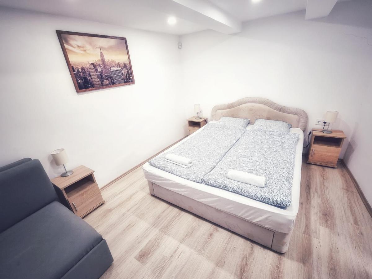 Gyongy Apartmanhazak Apartment Gyongyos Luaran gambar