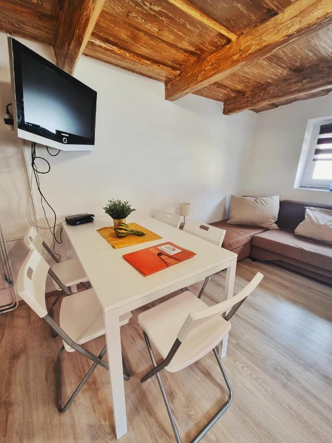 Gyongy Apartmanhazak Apartment Gyongyos Luaran gambar