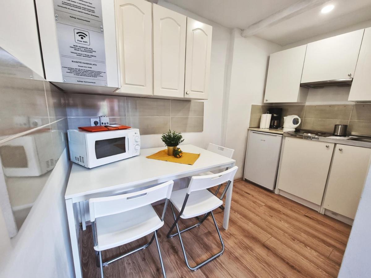 Gyongy Apartmanhazak Apartment Gyongyos Luaran gambar