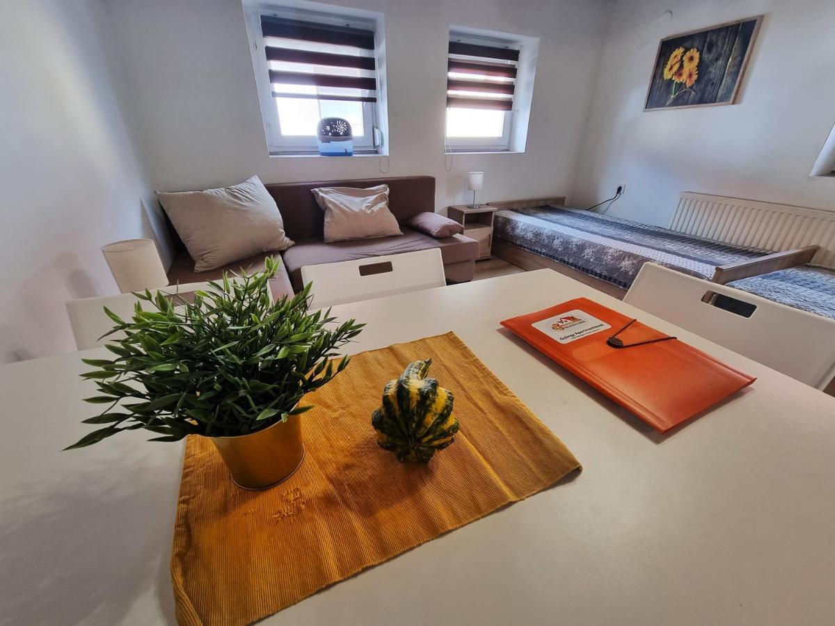 Gyongy Apartmanhazak Apartment Gyongyos Luaran gambar
