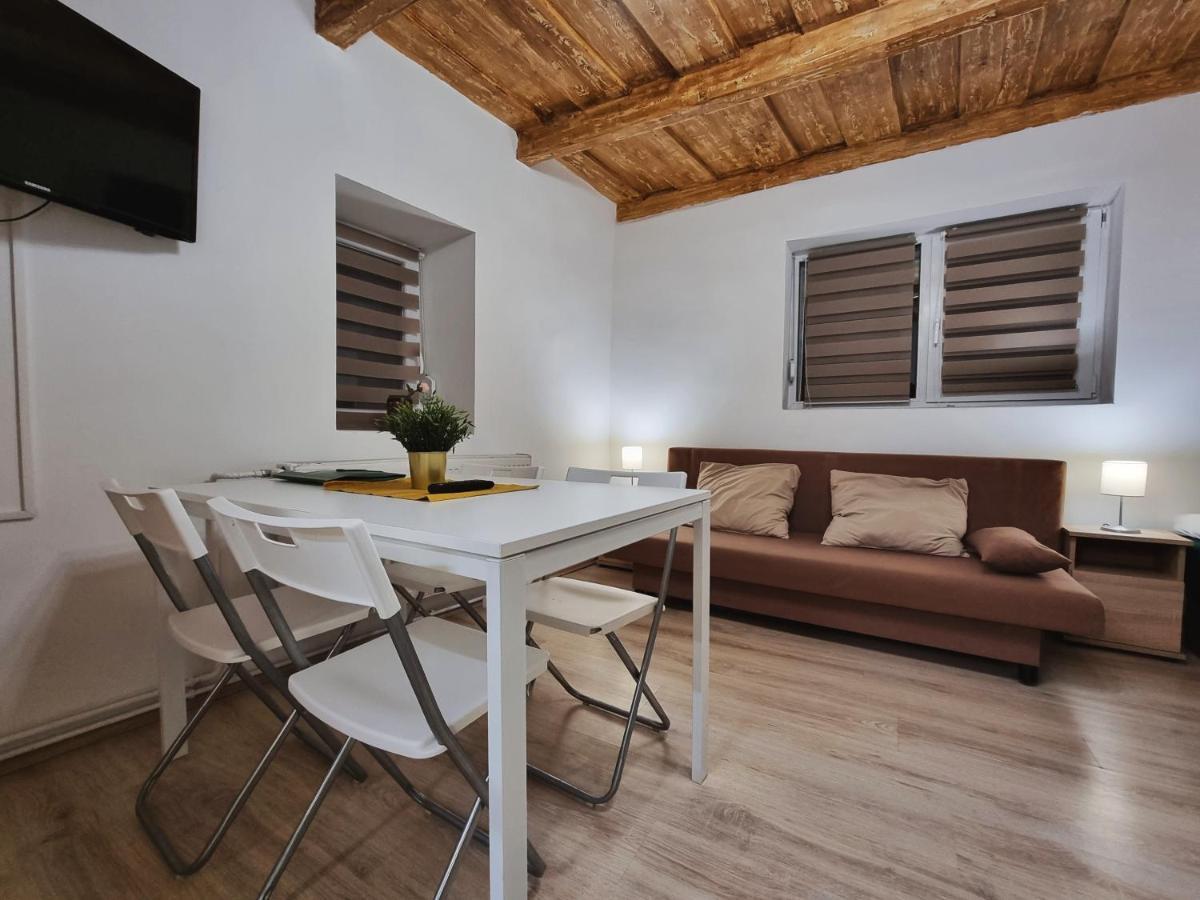 Gyongy Apartmanhazak Apartment Gyongyos Luaran gambar
